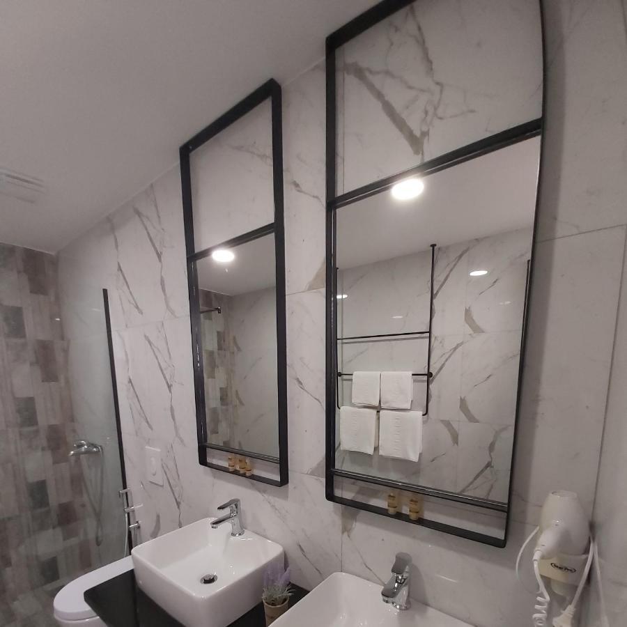 Dhima Hotel Himare Luaran gambar