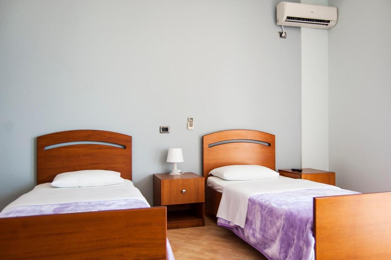 Dhima Hotel Himare Luaran gambar