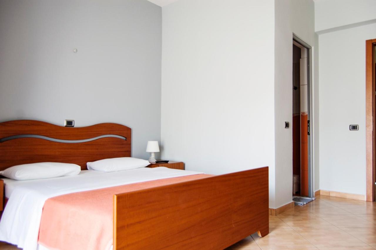 Dhima Hotel Himare Luaran gambar