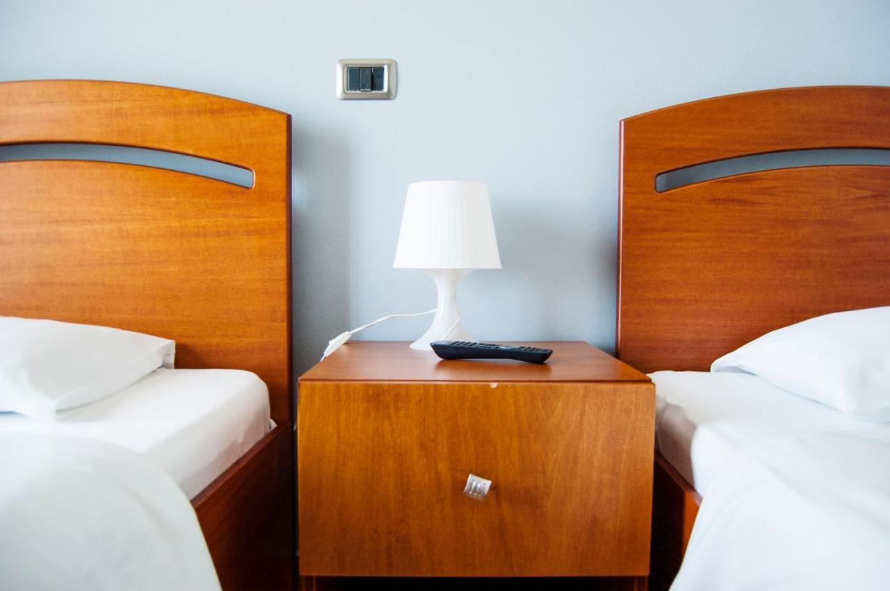 Dhima Hotel Himare Luaran gambar