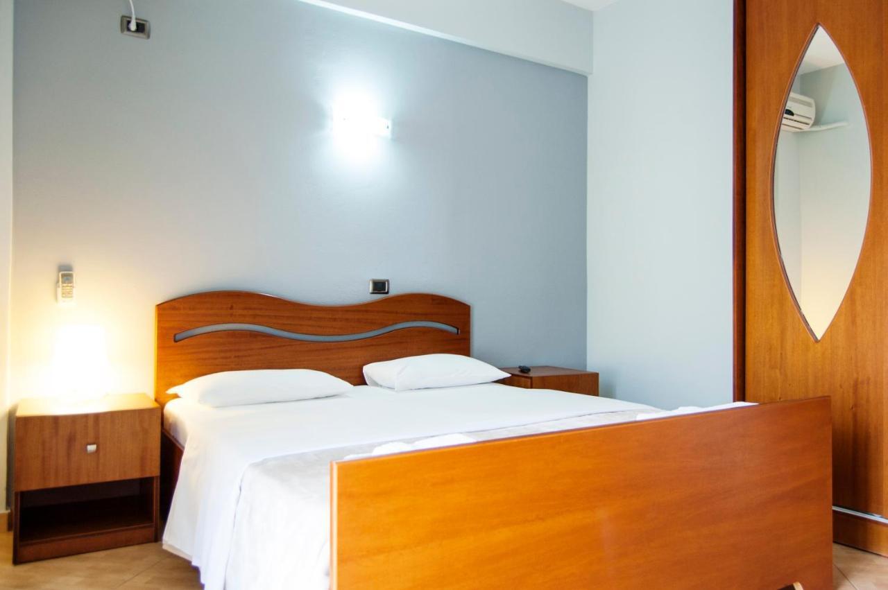 Dhima Hotel Himare Luaran gambar